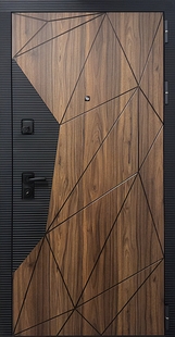 Квартирная входная дверь с комбинированными фрезерованными панелями МДФ